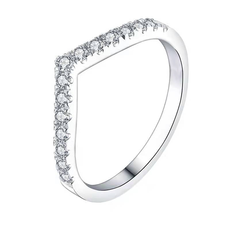 Luxe Chevron Accented Band Moissanite Diamond Wedding Rings