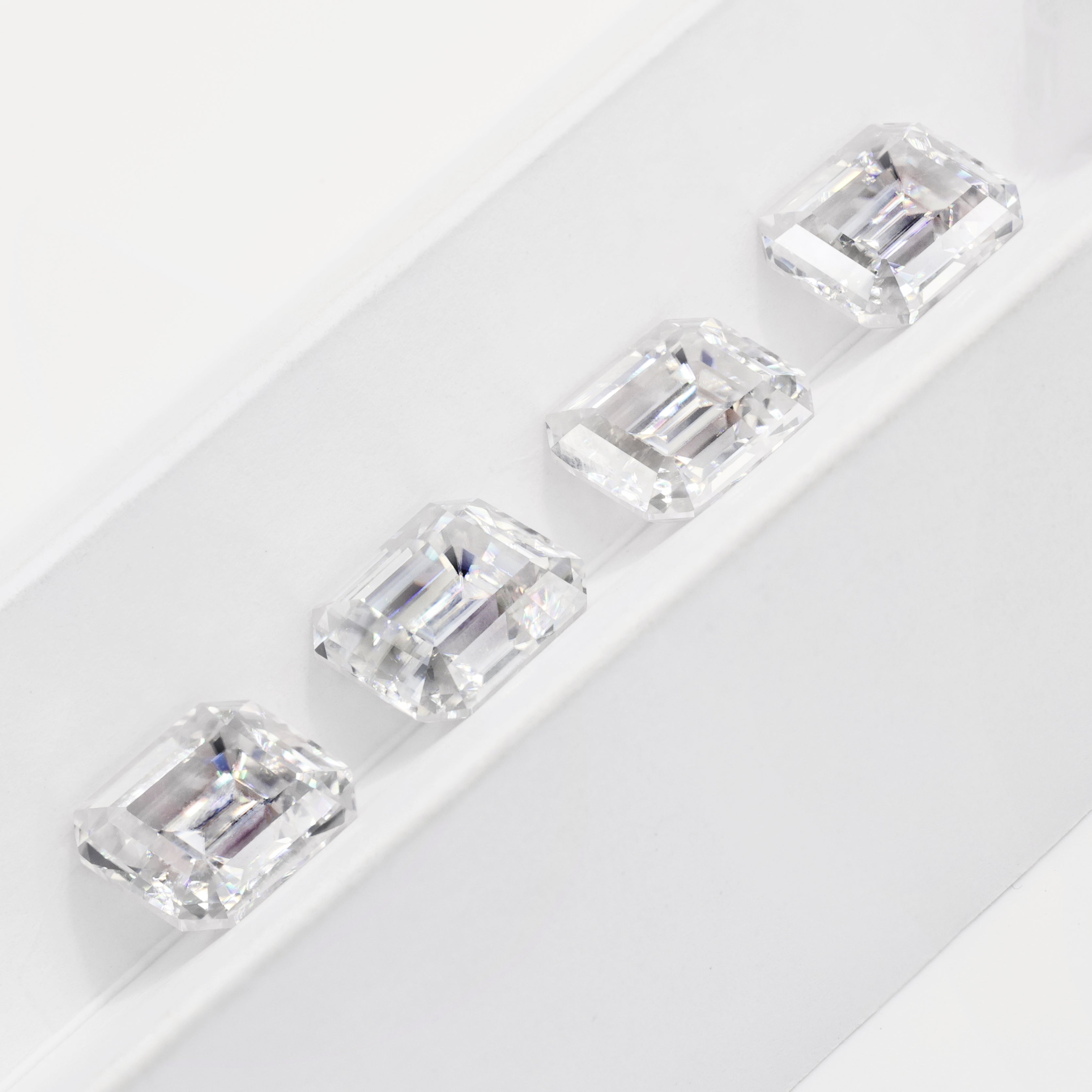 Emerald  Perfect Polished Emerald  Cut Moissanite Diamond